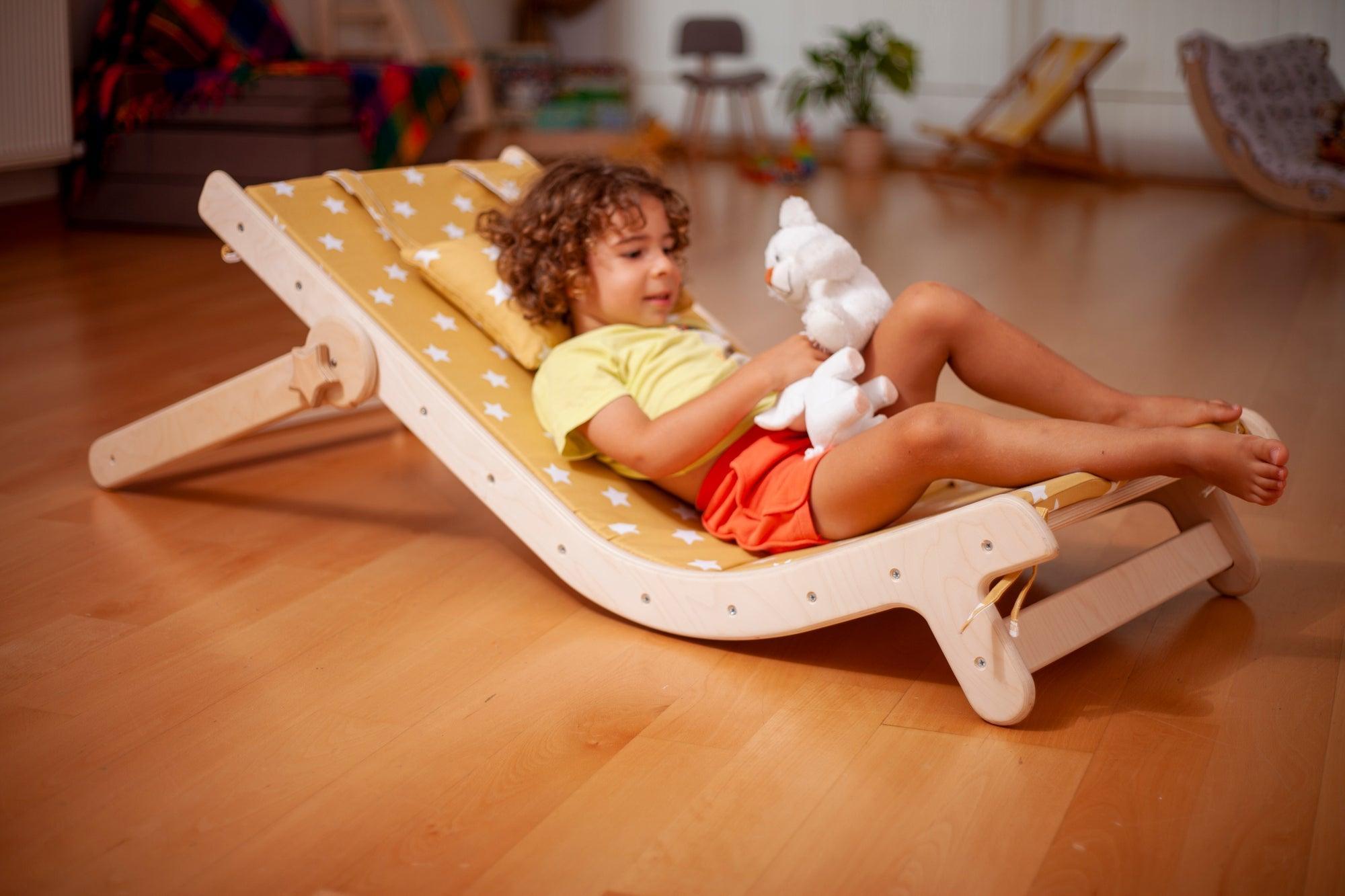 Adjustable Lounge Chair with Comfy Pad for Kids - VirtuousWares:Global