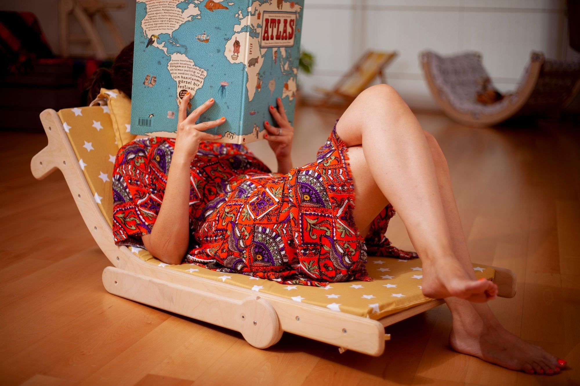 Adjustable Lounge Chair with Comfy Pad for Kids - VirtuousWares:Global