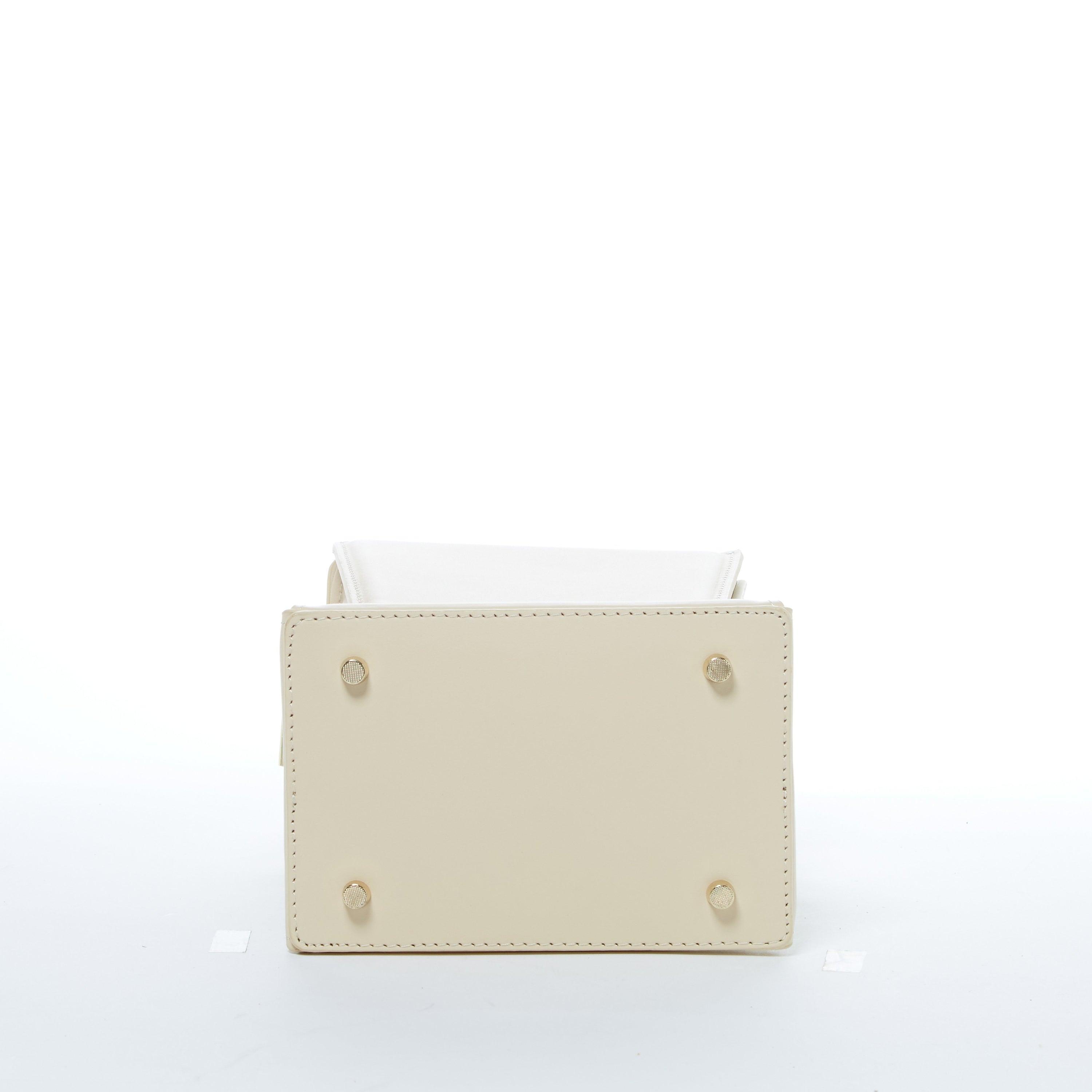 Amber Leather Bucket Bag Creamy Off White - VirtuousWares:Global
