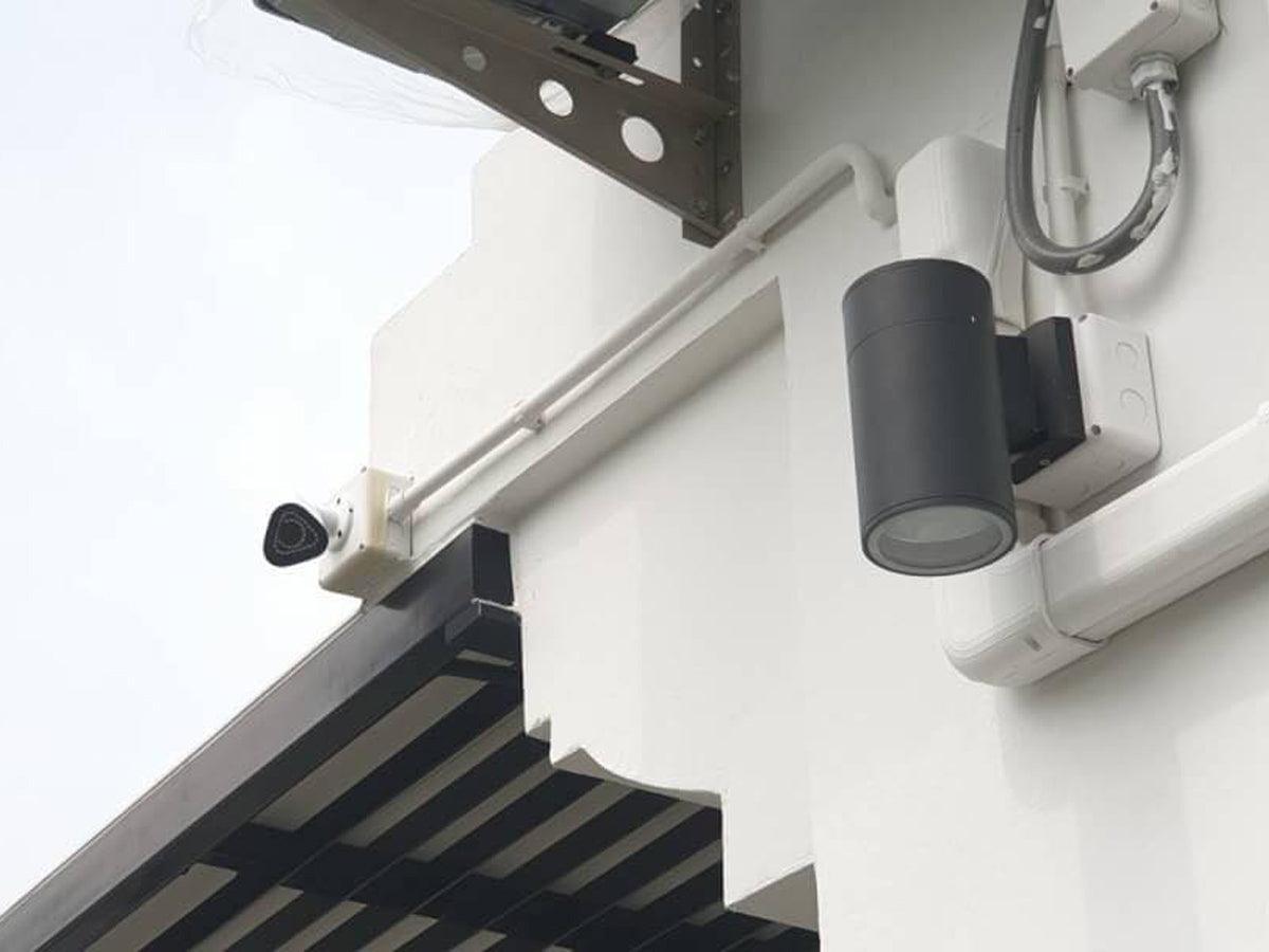 AR4 Outdoor Bullet Camera - White, AI Detection, Night Vision - VirtuousWares:Global