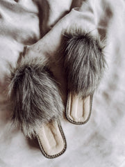 Faux Fur Grey Slippers - VirtuousWares:Global