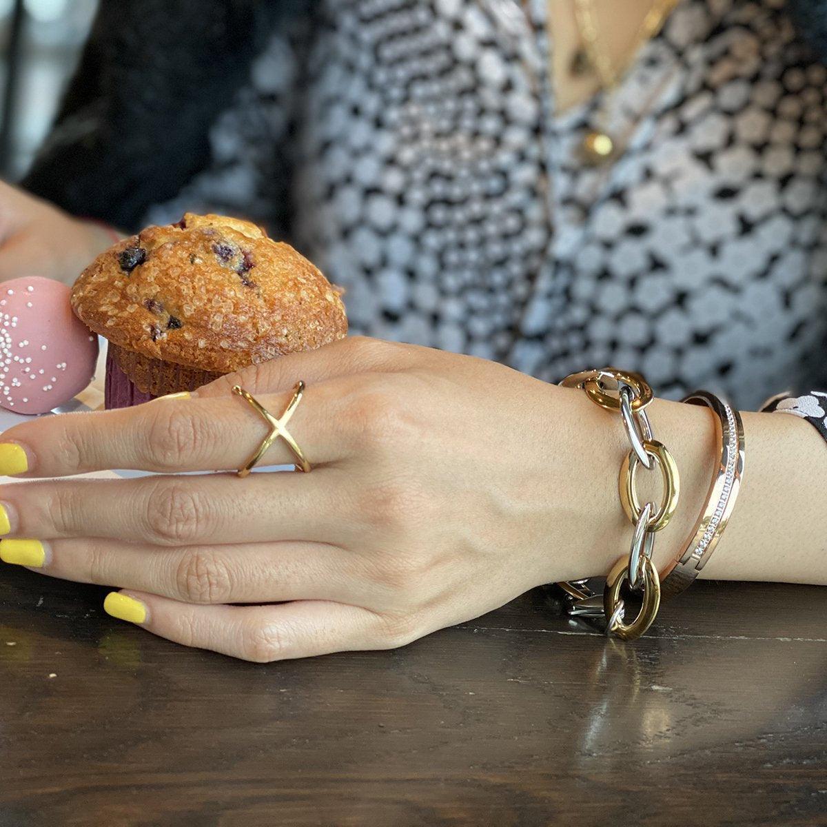Gold Skinny Crisscross Band Ring - VirtuousWares:Global