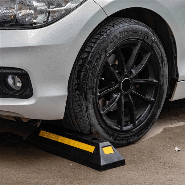 Heavy Duty Rubber Parking Curb Car Wheel Chock - VirtuousWares:Global