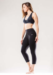 Jolie High-Waisted Capri Leggings with Hip Pockets - VirtuousWares:Global