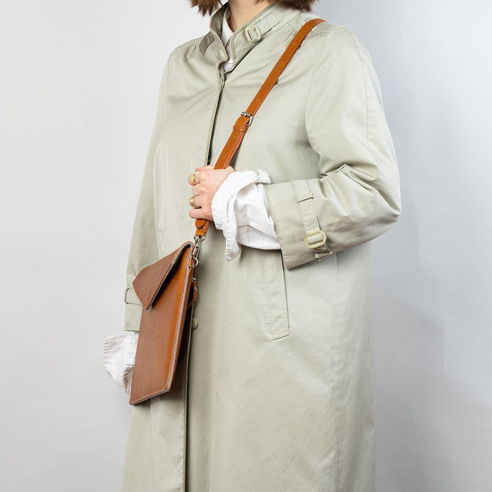 Leather Bag with adjustable strap for MacBook - VirtuousWares:Global