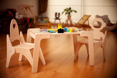 Montessori Table and Chair Set - VirtuousWares:Global