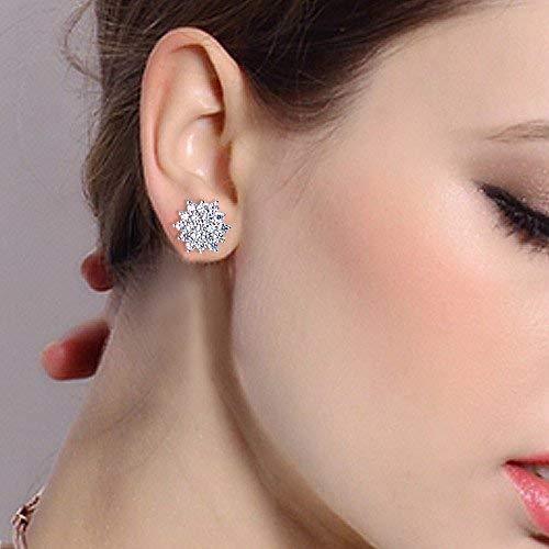 Winter Wonderland Snowflake Stud Earrings in Rhodium Plating - VirtuousWares:Global