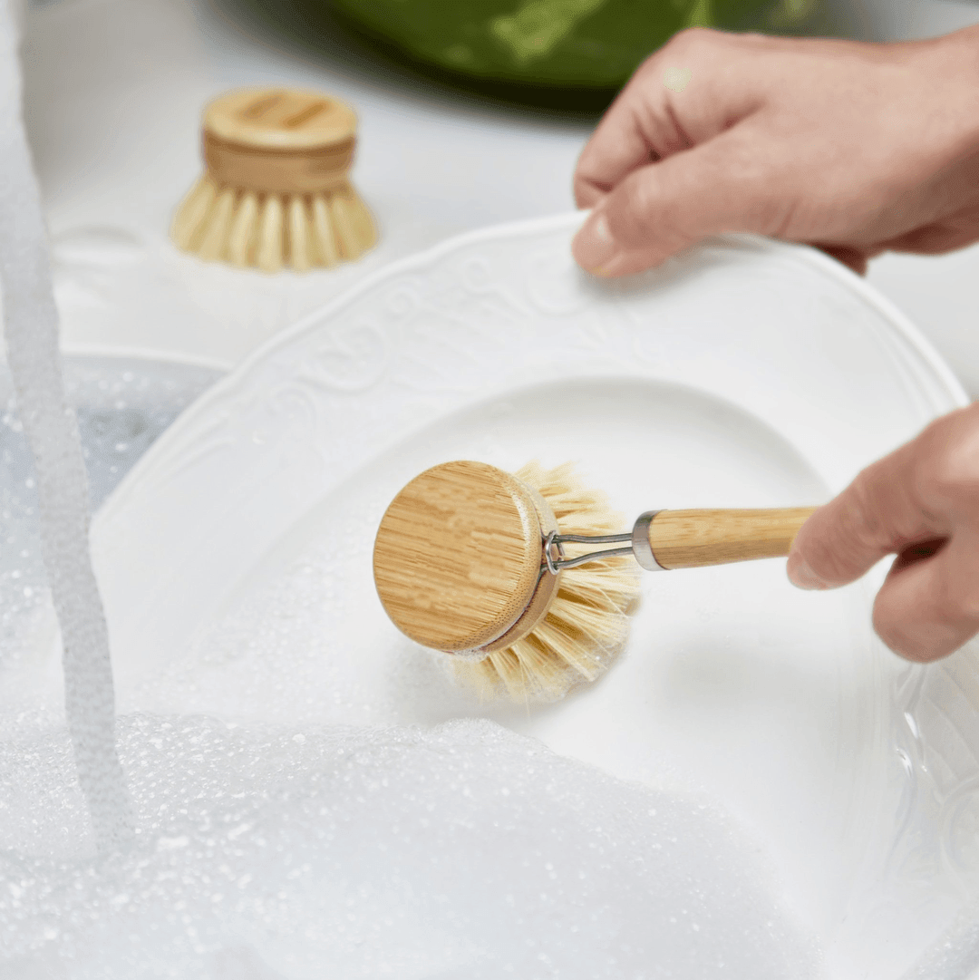 Wooden and Sisal Dish Brush with 2 Pieces Replacement Brush Heads - VirtuousWares:Global